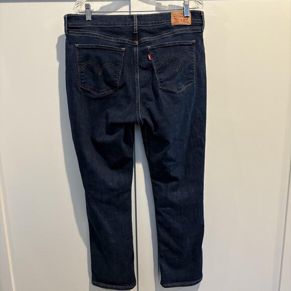 Levi's‎ Jeans Women 33x30 Blue Classic Straight Dark Wash Denim Stretch 5-Pocket - Picture 8 of 16